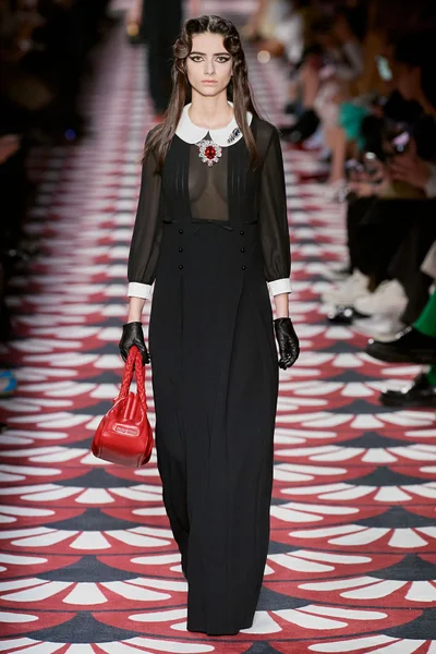 Look 53